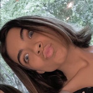 Meet your Posher, Haylee